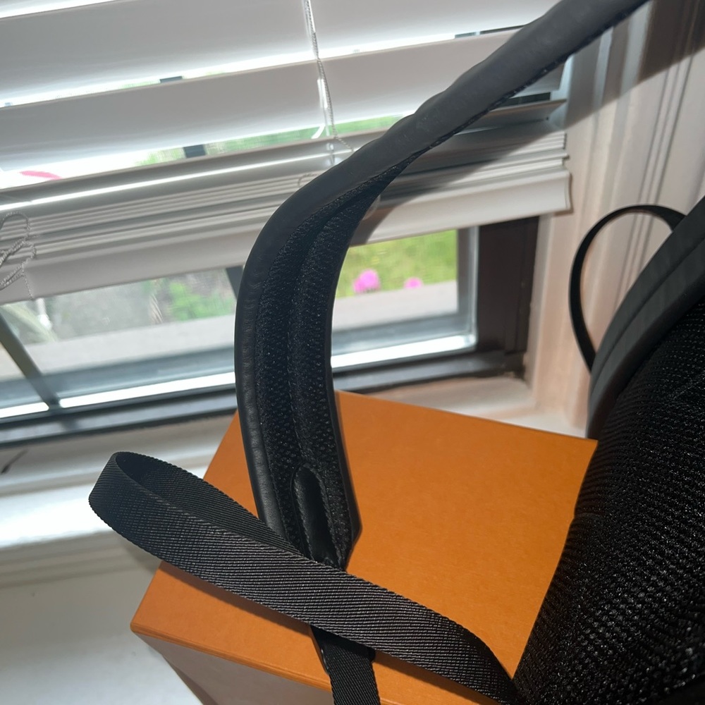 Louis Vuitton Sprinter Backpack - Picture 14 of 16